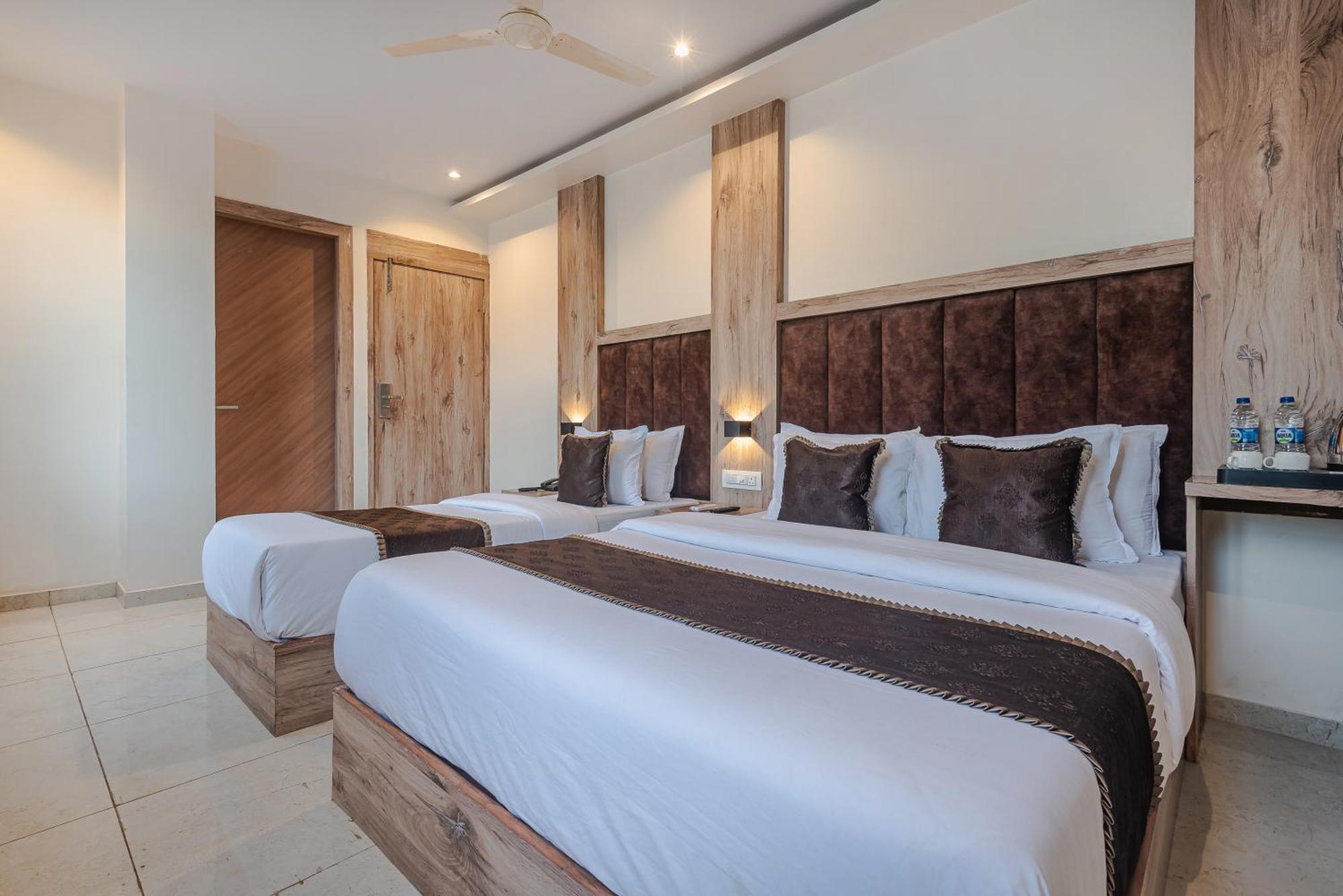 Hotel Silver Park Mumbai Exterior foto